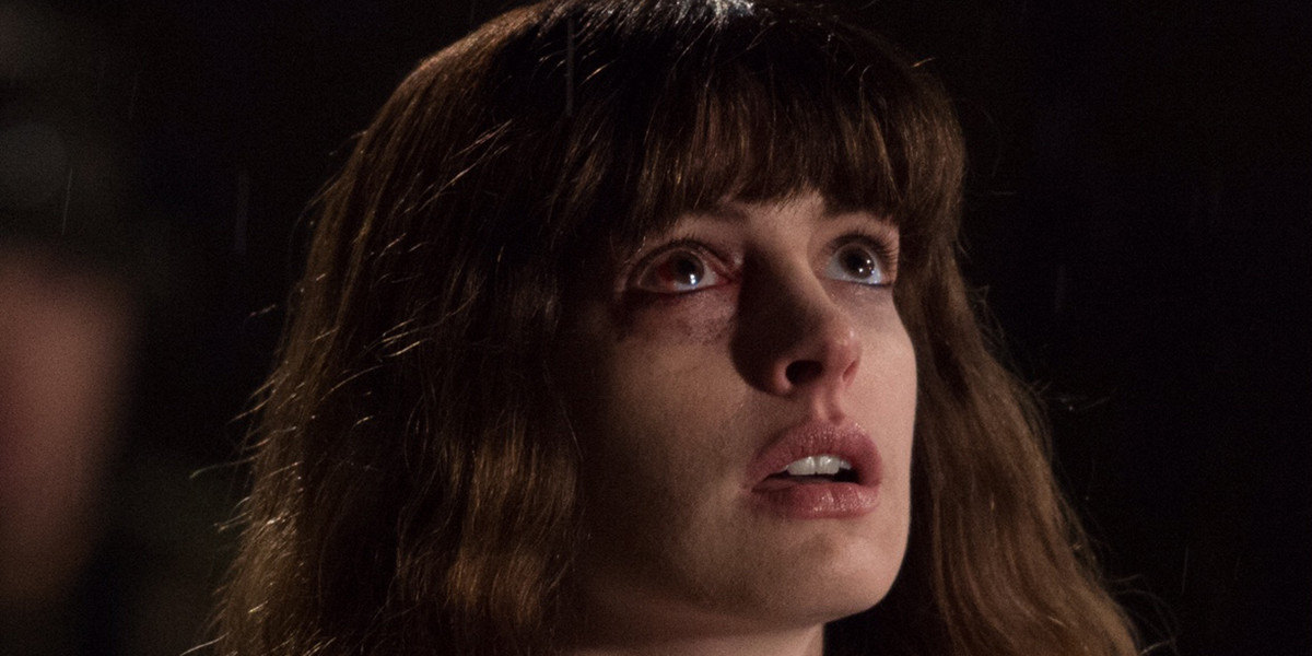 Colossal: l'anti-comédie romantique