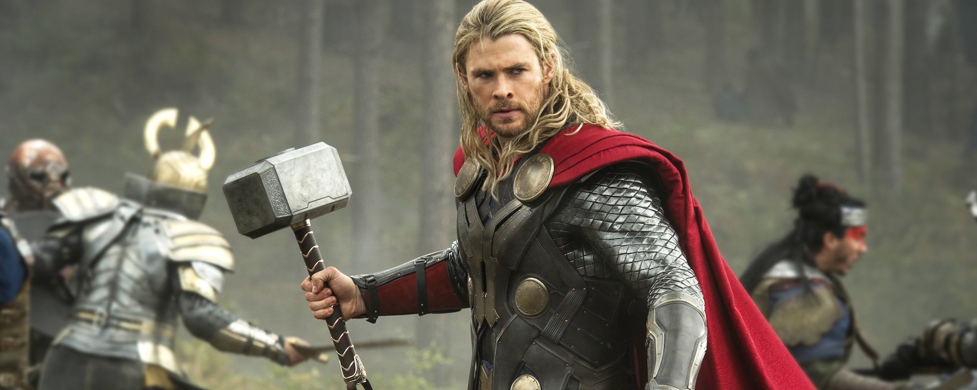 Thor en mauvaise posture dans la bande-annonce de Ragnarok