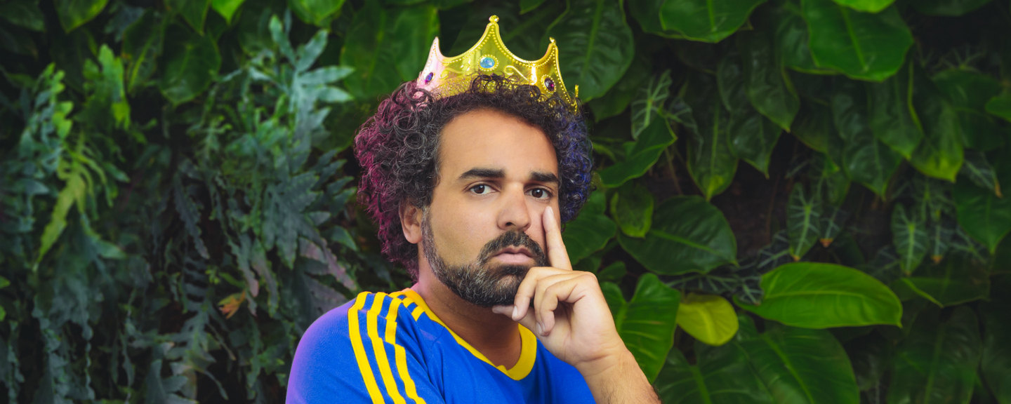 King Abid sort les guitares
