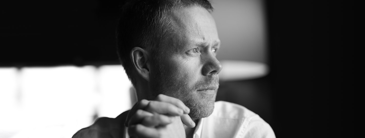 Personality max. Макс Рихтер. 3. Макс Рихтер. Макс Рихтер фото. Max Richter - written on the Sky.