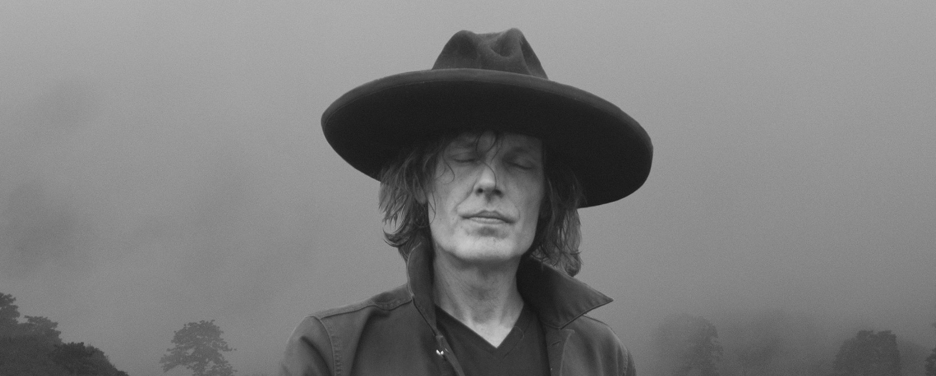 Jean Leloup annonce un nouvel album, L'étrange pays