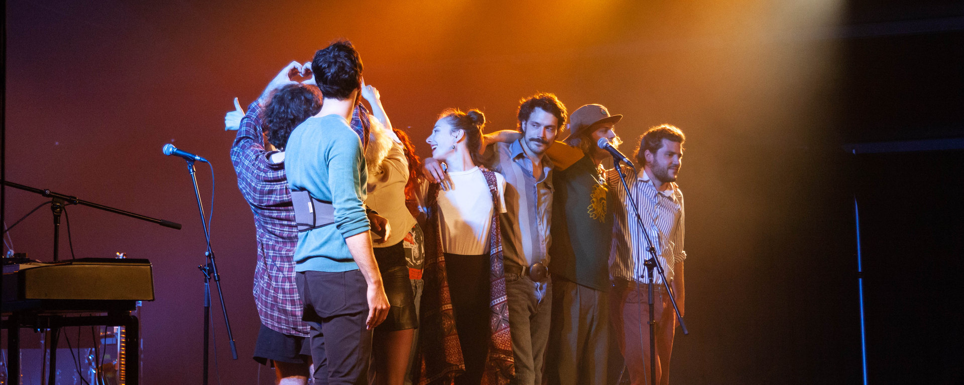 Les chansonneurs au coeur du Festival en chanson de Petite-Vallée
