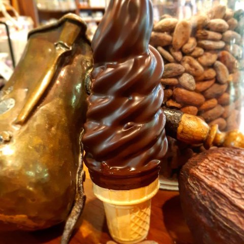 Champagne Chocolatier