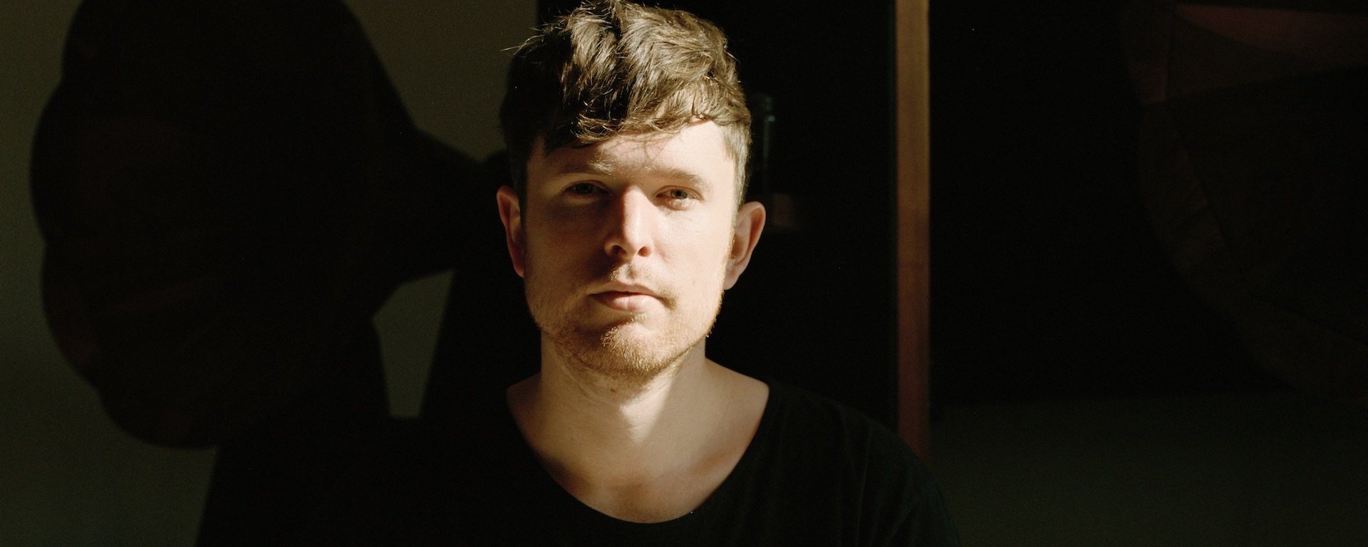 James Blake livre un clip stroboscopique pour Can't Believe The Way We Flow