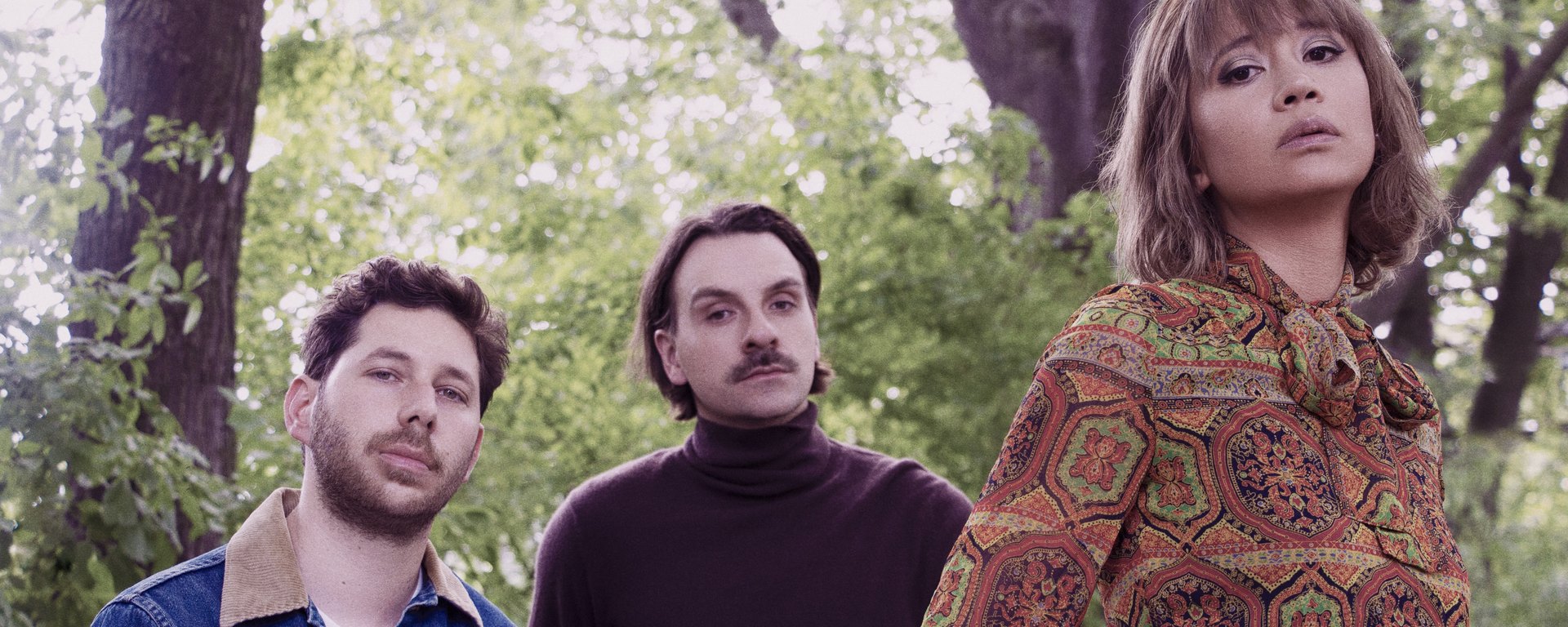 Le Couleur dévoile la charnelle et tropicale Silhouette